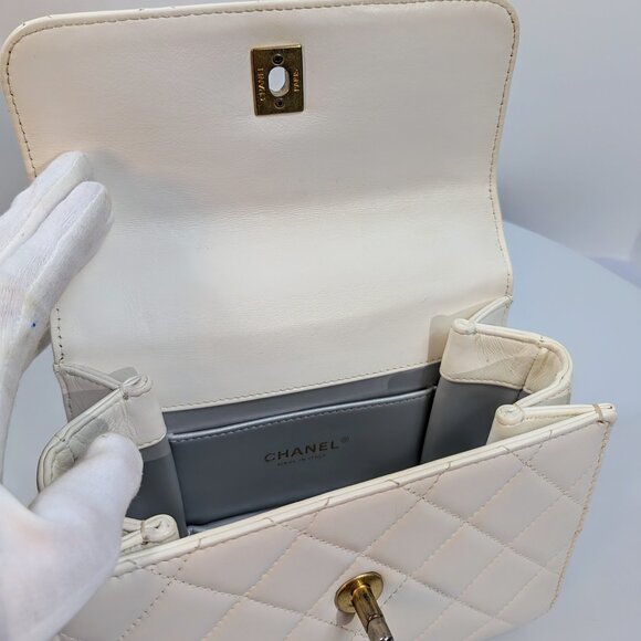 Chanel 19 White Lambskin Small Flap Bag with Pink/Blue Hardware - Picture 8 of 14